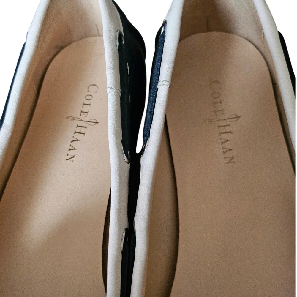 Cole Haan Boat Shoes 8B Navy Cream Leather Moc Toe Loafers Preppy Nautical